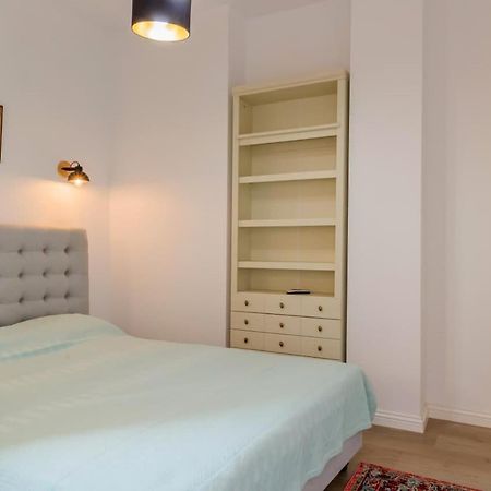 Inova Central Apartment Бухарест Экстерьер фото