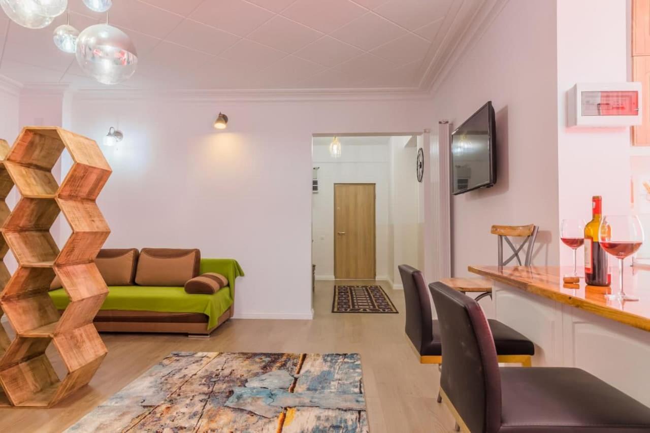 Inova Central Apartment Бухарест Экстерьер фото